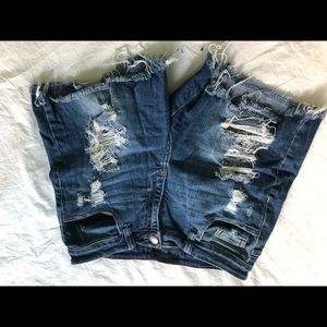 Ripped denim shorts